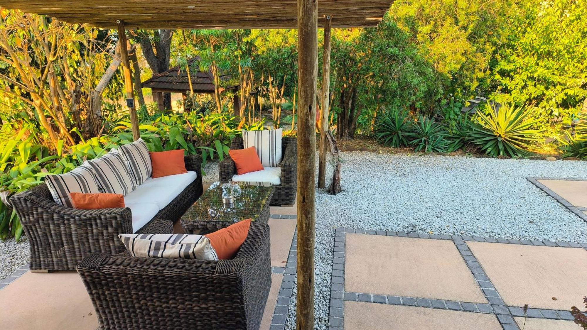 Abangane Guest Lodge Hazyview Buitenkant foto